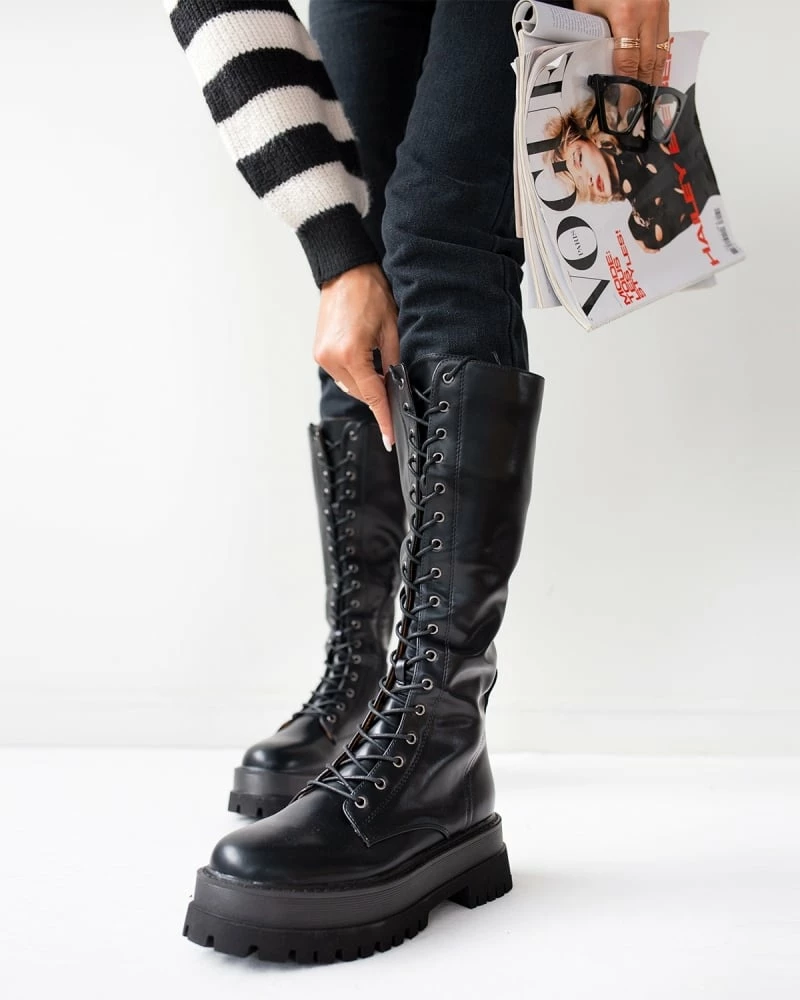 Συμφωνίες 🛒 The Fashion Project Μπότες με κορδόνια και διπλή σόλα - Μαύρο 🎁 6 Συμφωνίες 🛒 The Fashion Project Μπότες με κορδόνια και διπλή σόλα - Μαύρο 🎁 - Image 4