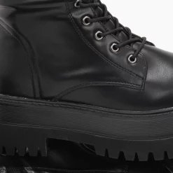 Συμφωνίες 🛒 The Fashion Project Μπότες με κορδόνια και διπλή σόλα - Μαύρο 🎁 10 Συμφωνίες 🛒 The Fashion Project Μπότες με κορδόνια και διπλή σόλα - Μαύρο 🎁 -Sneakers Κατάστημα combat mpotes me dipli sola 97504 ue2k