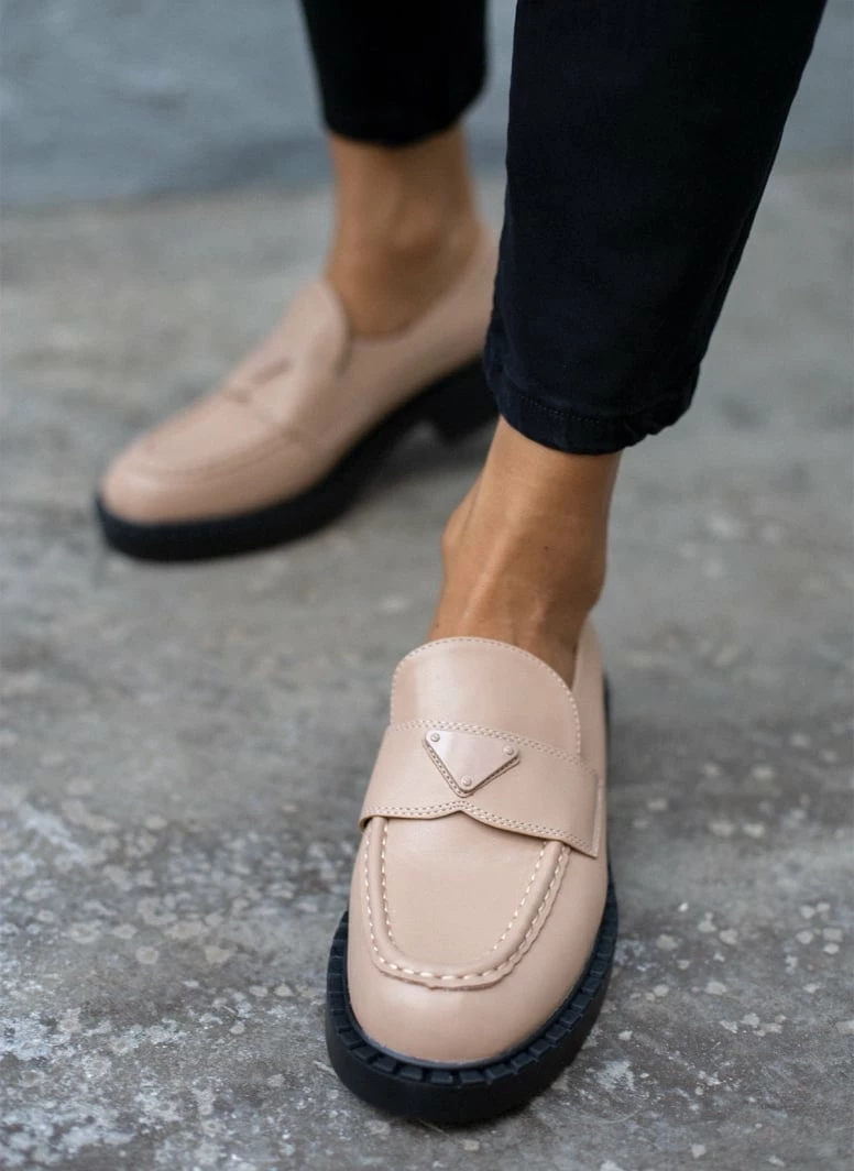 Το φθηνότερο ⌛ The Fashion Project Loafers Chunky με εξωτερική ραφή - Μπεζ 👍 6 Το φθηνότερο ⌛ The Fashion Project Loafers Chunky με εξωτερική ραφή - Μπεζ 👍 - Image 4