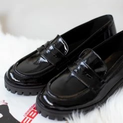 Πολύ καλή προσφορά 😉 Loafers λουστρίνι Estil - Μαύρο 🔔 -Sneakers Κατάστημα loafers loustrini estil 108494 pc63