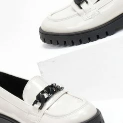 Ολοκαίνουργιο 👍 Loafers λουστρίνι με αλυσίδα Estil - Μπεζ 🎉 11 Ολοκαίνουργιο 👍 Loafers λουστρίνι με αλυσίδα Estil - Μπεζ 🎉 -Sneakers Κατάστημα loafers loustrini me alusida estil 108489 nmh3