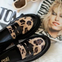 Φτηνός 👏 Loafers λουστρίνι με Pattern Estil - Μαύρο ✨ -Sneakers Κατάστημα loafers loustrini me pattern estil 108492 mio9