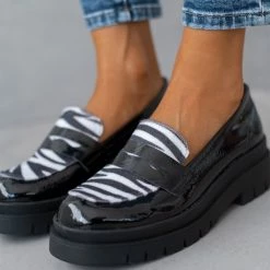 Τοπ 10 ✨ Loafers λουστρίνι με Pattern Estil - Λευκό/Μαύρο 😀 -Sneakers Κατάστημα loafers loustrini me pattern estil 108941 3hyg