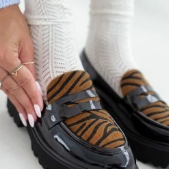 Καλύτερη πώληση 🧨 The Fashion Project Loafers λουστρίνι με Print - Μαύρο/Ταμπα ✨ 18 Καλύτερη πώληση 🧨 The Fashion Project Loafers λουστρίνι με Print - Μαύρο/Ταμπα ✨ -Sneakers Κατάστημα loafers loustrini me print 109388 7ftc