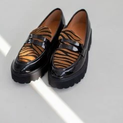 Καλύτερη πώληση 🧨 The Fashion Project Loafers λουστρίνι με Print - Μαύρο/Ταμπα ✨ 15 Καλύτερη πώληση 🧨 The Fashion Project Loafers λουστρίνι με Print - Μαύρο/Ταμπα ✨ -Sneakers Κατάστημα loafers loustrini me print 109388 ux2t