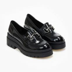 Πολύ καλή προσφορά 👍 Loafers λουστρίνι με ψηλή σόλα Estil - Μαύρο 🔔 -Sneakers Κατάστημα loafers loustrini me psili sola estil 108498 cphu