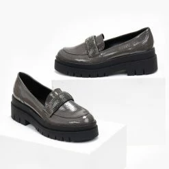 Ολοκαίνουργιο 👏 Loafers λουστρίνι με Strass Estil - Γκρι 👏 -Sneakers Κατάστημα loafers loustrini me strass estil 108766 7nag