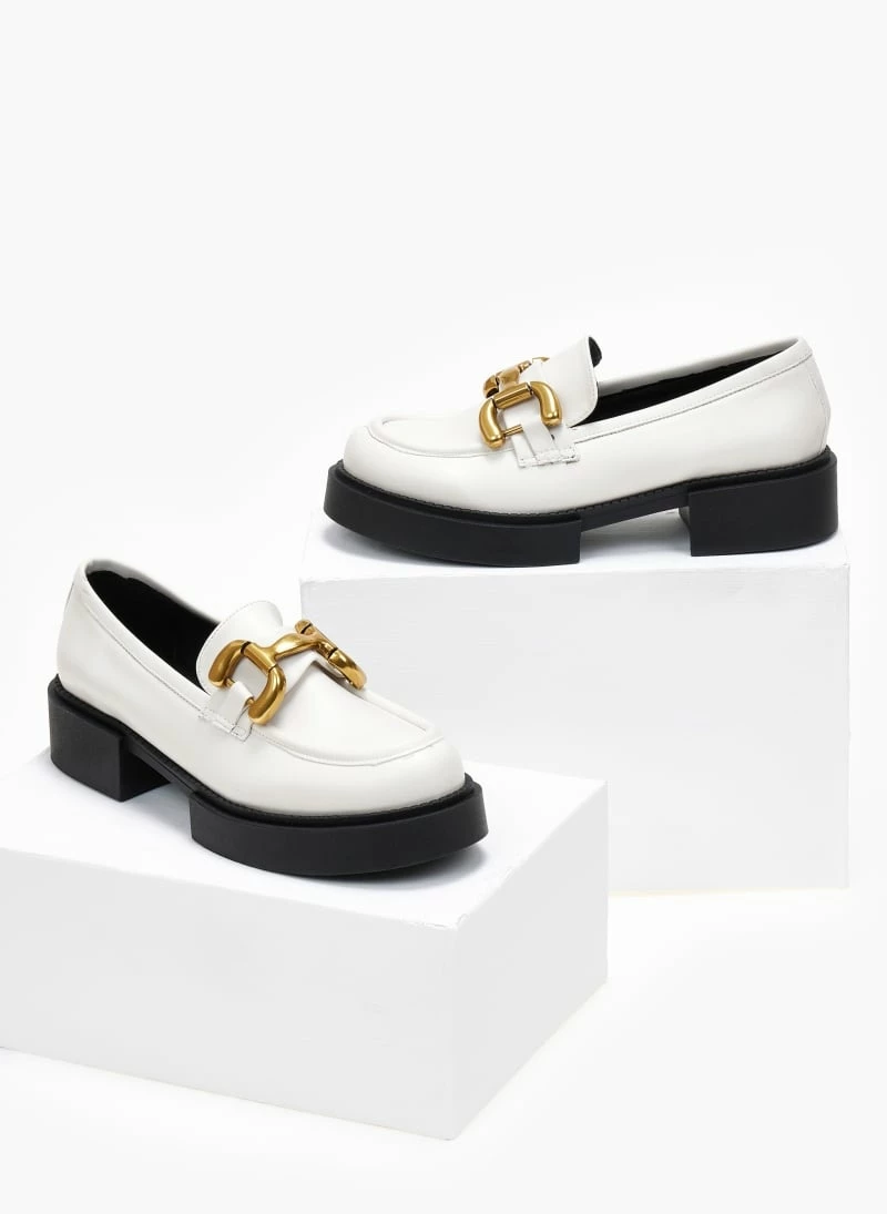 Καλύτερες κριτικές για 🔔 Loafers με μεταλλικό διακοσμητικό Estil - Μπεζ 🤩 5 Καλύτερες κριτικές για 🔔 Loafers με μεταλλικό διακοσμητικό Estil - Μπεζ 🤩 - Image 3