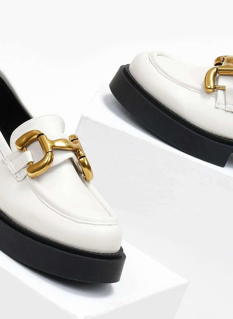 Καλύτερες κριτικές για 🔔 Loafers με μεταλλικό διακοσμητικό Estil - Μπεζ 🤩 4 Καλύτερες κριτικές για 🔔 Loafers με μεταλλικό διακοσμητικό Estil - Μπεζ 🤩 - Image 2