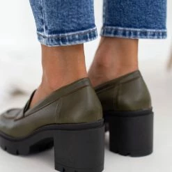 Εκπτωση ❤️ Loafers με τακούνι Estil - Λαδί 😀 -Sneakers Κατάστημα loafers me takouni estil 108971 miwa