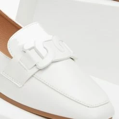 Best Pirce 🥰 The Fashion Project Loafers με ματ διακοσμητικό στο ίδιο χρώμα - Λευκό 🔔 -Sneakers Κατάστημα mokasinia me mat diakosmitiko sto idio xrwma 100123 pgz7