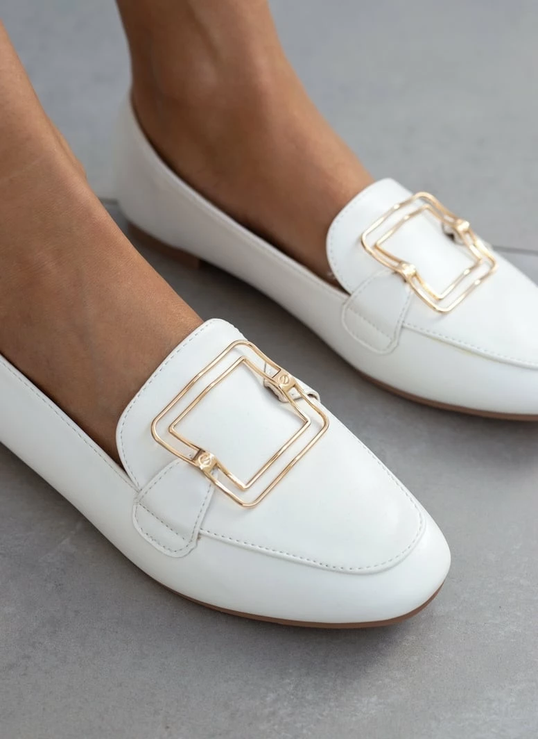 Καλύτερες κριτικές για ⭐ The Fashion Project Loafers με τετράγωνη αγκράφα - Λευκό ❤️ 6 Καλύτερες κριτικές για ⭐ The Fashion Project Loafers με τετράγωνη αγκράφα - Λευκό ❤️ - Image 4