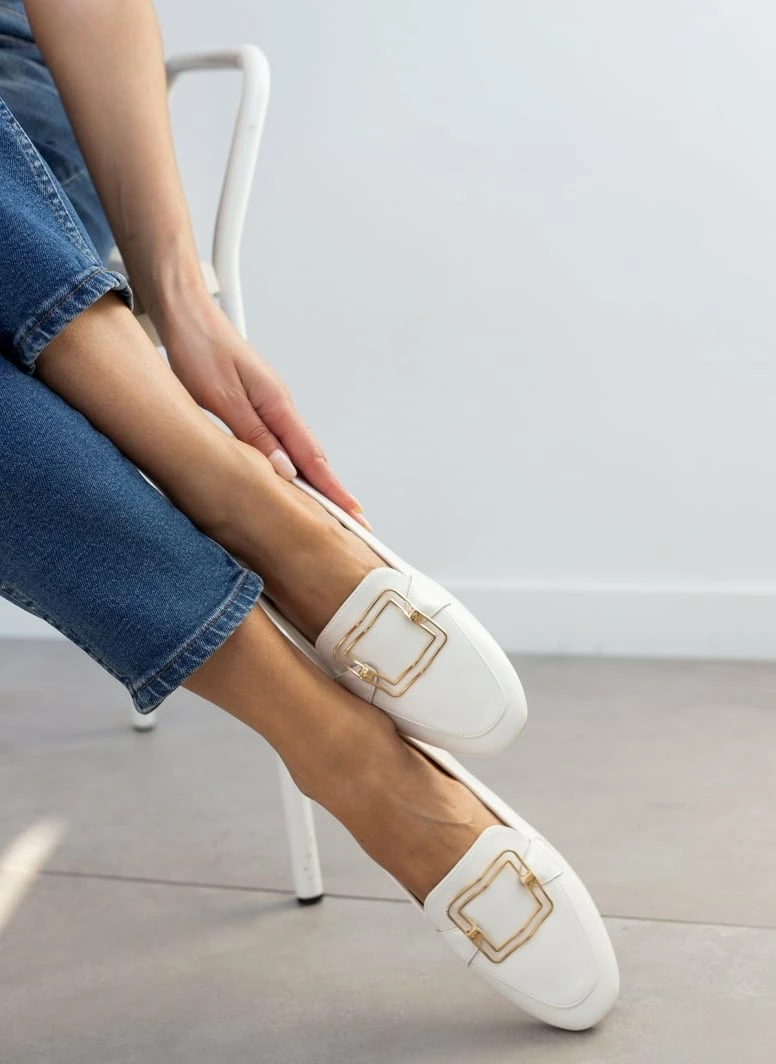 Καλύτερες κριτικές για ⭐ The Fashion Project Loafers με τετράγωνη αγκράφα - Λευκό ❤️ 3 Καλύτερες κριτικές για ⭐ The Fashion Project Loafers με τετράγωνη αγκράφα - Λευκό ❤️