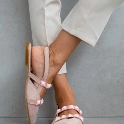 Αγορά 🌟 Μπαλαρίνες Suede μυτερές με τρουκς Estil - Nude 🎁 -Sneakers Κατάστημα mpalarines estil suede muteres me trouks 103819 hrgp