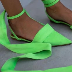 Συμφωνίες 🌟 The Fashion Project Μπαλαρίνες Suede με Lace Up δέσιμο - Λαχανί ❤️ 17 Συμφωνίες 🌟 The Fashion Project Μπαλαρίνες Suede με Lace Up δέσιμο - Λαχανί ❤️ -Sneakers Κατάστημα mpalarines suede me lace up desimo 103386 bukf