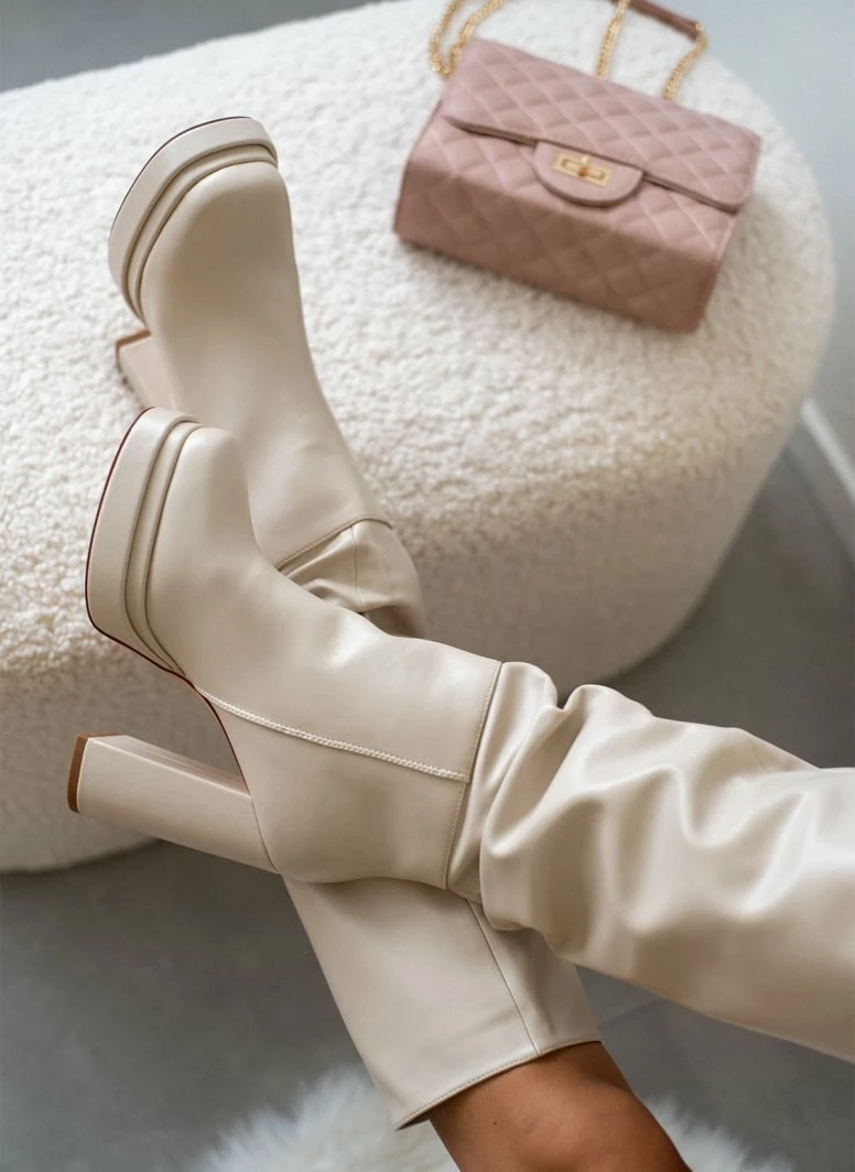 Η καλύτερη συμφωνία 🥰 The Fashion Project Μπότες με φιάπα και χοντρό τακούνι - Μπεζ 😀 6 Η καλύτερη συμφωνία 🥰 The Fashion Project Μπότες με φιάπα και χοντρό τακούνι - Μπεζ 😀 - Image 4