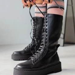 Προώθηση ❤️ The Fashion Project Μπότες με κορδόνια και ψηλή σόλα - Μαύρο 👏