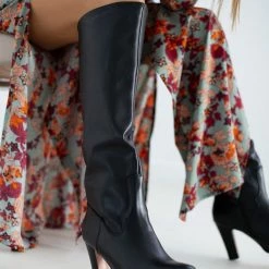 Προϋπολογισμός 😉 The Fashion Project Μπότες με λοξό τελείωμα - Μαύρο ✨