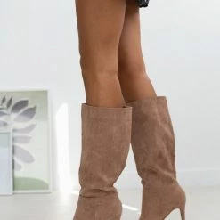 Πολύ καλή προσφορά 🥰 The Fashion Project Μπότες μυτερές Suede με λεπτό τακούνι - Πούρο 😀