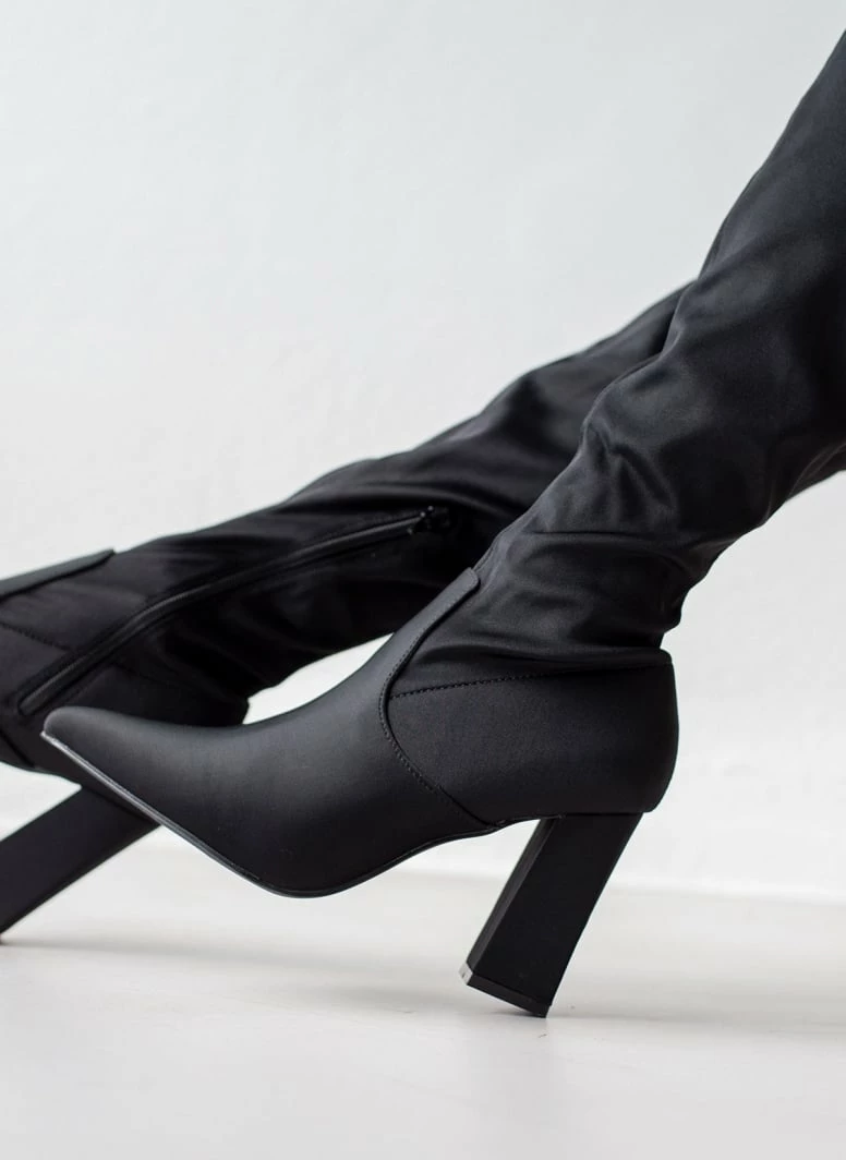 Εξοδος ⌛ The Fashion Project Μπότες πάνω από το γόνατο με ελαστική γάμπα - Μαύρο 💯 10 Εξοδος ⌛ The Fashion Project Μπότες πάνω από το γόνατο με ελαστική γάμπα - Μαύρο 💯 - Image 8