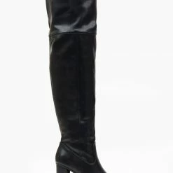 Sneakers Κατάστημα -Sneakers Κατάστημα mpotes panw apo to gonato me ksulino takouni 108888 r3it