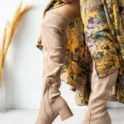 Sneakers Κατάστημα 25 Εξοδος 🎉 The Fashion Project Μπότες πάνω από το γόνατο με μεταλλική λεπτομέρεια - Πούρο 🥰