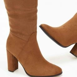 Ολοκαίνουργιο ⌛ The Fashion Project Μπότες Suede με ραφές - Κάμελ 🎁 13 Ολοκαίνουργιο ⌛ The Fashion Project Μπότες Suede με ραφές - Κάμελ 🎁 -Sneakers Κατάστημα mpotes suede me rafes 108719 b9dc