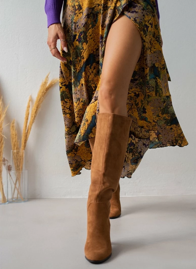 Ολοκαίνουργιο ⌛ The Fashion Project Μπότες Suede με ραφές - Κάμελ 🎁 3 Ολοκαίνουργιο ⌛ The Fashion Project Μπότες Suede με ραφές - Κάμελ 🎁