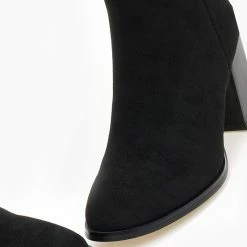 Προϋπολογισμός 🔔 The Fashion Project Μπότες Suede με τετράγωνο τακούνι - Μαύρο ⌛ -Sneakers Κατάστημα mpotes suede me tetragwno takouni 108711 tdej