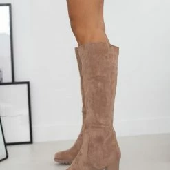 Συμφωνίες ❤️ The Fashion Project Μπότες Suede με τρακτερωτή σόλα - Μπεζ 🔔 -Sneakers Κατάστημα mpotes suede me trakterwti sola 108214 a6ua