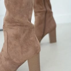 Συμφωνίες ❤️ The Fashion Project Μπότες Suede με τρακτερωτή σόλα - Μπεζ 🔔 -Sneakers Κατάστημα mpotes suede me trakterwti sola 108214 k7u2