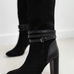 Best Pirce ✔️ The Fashion Project Μπότες Suede με ζωνάκι δερματίνη - Μαύρο 🎁 -Sneakers Κατάστημα mpotes suede me zwnaki dermatini 108735 gkm8