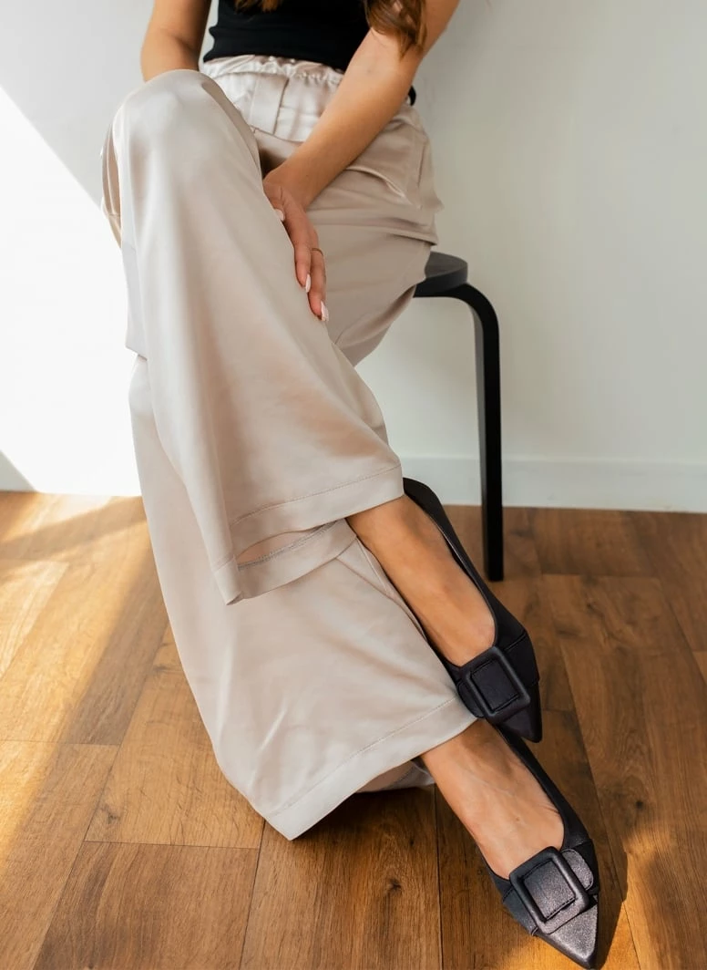 Αγορά 🔥 The Fashion Project Μπαλαρίνες σατέν μυτερές - Μαύρο 💯 7 Αγορά 🔥 The Fashion Project Μπαλαρίνες σατέν μυτερές - Μαύρο 💯 - Image 5