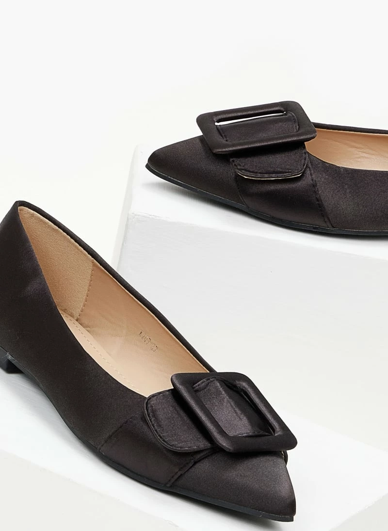 Αγορά 🔥 The Fashion Project Μπαλαρίνες σατέν μυτερές - Μαύρο 💯 8 Αγορά 🔥 The Fashion Project Μπαλαρίνες σατέν μυτερές - Μαύρο 💯 - Image 6