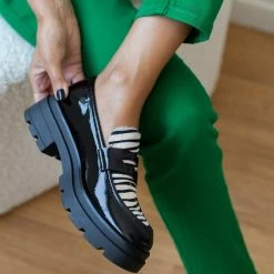 Προώθηση 😍 Xti Footwear Loafers λουστρίνι με οικολογικό Ponyskin Xti 140215 - Zebra 🥰 15 Προώθηση 😍 Xti Footwear Loafers λουστρίνι με οικολογικό Ponyskin Xti 140215 - Zebra 🥰 -Sneakers Κατάστημα oxfords me animal print leptomereia xti 140215 106399 2v42