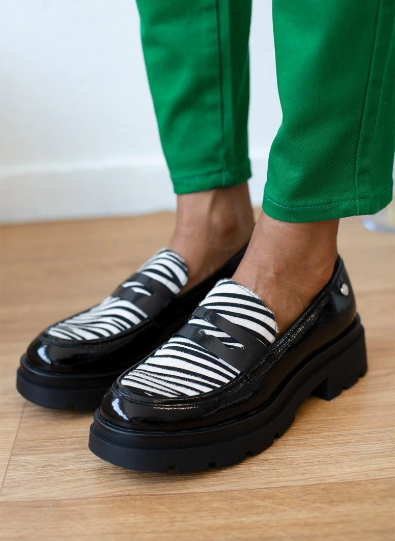 Προώθηση 😍 Xti Footwear Loafers λουστρίνι με οικολογικό Ponyskin Xti 140215 - Zebra 🥰 11 Προώθηση 😍 Xti Footwear Loafers λουστρίνι με οικολογικό Ponyskin Xti 140215 - Zebra 🥰 - Image 9