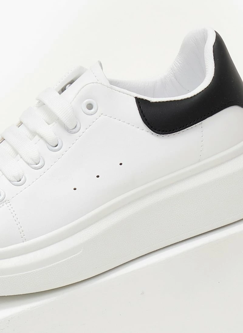 Πολύ καλή προσφορά 🛒 The Fashion Project 👟 Sneakers Basic με κορδόνια - Λευκό/Μαύρο ⌛ 5 Πολύ καλή προσφορά 🛒 The Fashion Project 👟 Sneakers Basic με κορδόνια - Λευκό/Μαύρο ⌛ - Image 3