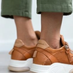 Η καλύτερη συμφωνία 🥰 CARMELA 👟 Sneakers δερμάτινα με διάτρητο σχέδιο 68247 - Κάμελ 🔥 15 Η καλύτερη συμφωνία 🥰 CARMELA 👟 Sneakers δερμάτινα με διάτρητο σχέδιο 68247 - Κάμελ 🔥 -Sneakers Κατάστημα sneakers dermatina me diatrito sxedio 68247 100525 ul6j