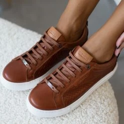 Εκπτωση 🛒 Sneakers δερμάτινα με Pattern CARMELA 160214 - Ταμπά 💯 15 Εκπτωση 🛒 Sneakers δερμάτινα με Pattern CARMELA 160214 - Ταμπά 💯 -Sneakers Κατάστημα sneakers dermatina me pattern carmela 160214 105616 w02i