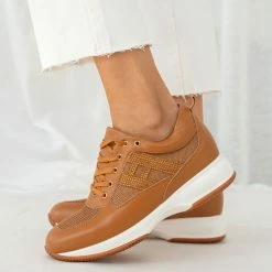 Το φθηνότερο ❤️ The Fashion Project 👟 Sneakers με εσωτερικό τακούνι - Ταμπά 👍