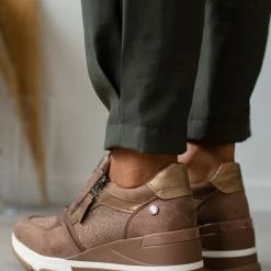 Κουπόνι ⭐ Xti Footwear 👟 Sneakers Wedges με Glitter ύφασμα Xti 140060 - Τάουπε 🛒 -Sneakers Κατάστημα sneakers me glitter ufasma xti 140060 105697 gzo4