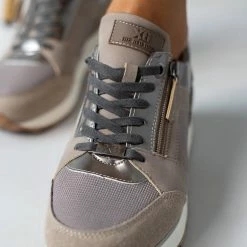 Εκπτωση ⌛ Xti Footwear 👟 Sneakers με λοξό φερμουάρ Xti 140017 - Τάουπε 🛒 -Sneakers Κατάστημα sneakers me lokso fermouar xti 140017 106521 ckmd