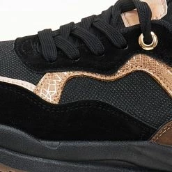 Εξοδος 😉 The Fashion Project 👟 Sneakers με μεταλιζέ λεπτομέρειες - Μαύρο ⌛ -Sneakers Κατάστημα sneakers me metalize leptomereies 106276 4k7a