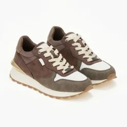 Καλύτερη πώληση 😉 Xti Footwear 👟 Sneakers με μεταλλική λεπτομέρεια Xti 140315 - Τάουπε 🌟 -Sneakers Κατάστημα sneakers me metalliki leptomereia xti 140315 106615 2r16