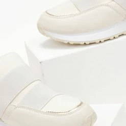 Συμφωνίες ⌛ The Fashion Project 👟 Sneakers Slip On με λάστιχα - Μπεζ ✨ -Sneakers Κατάστημα sneakers slip on me lastixa 106051 1vmv