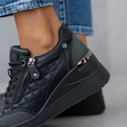 Τοπ 10 ⭐ Xti Footwear 👟 Sneakers Wedges δερματίνη με καπιτονέ σχέδιο Xti 140063 - Μαύρο ⌛ -Sneakers Κατάστημα sneakers wedges dermatini me kapitone sxedio xti 1 106380 3nss