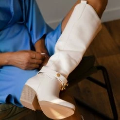 Ολοκαίνουργιο 🔥 The Fashion Project Μπότες Western με αλυσίδα - Μπεζ 👏 15 Ολοκαίνουργιο 🔥 The Fashion Project Μπότες Western με αλυσίδα - Μπεζ 👏 -Sneakers Κατάστημα western mpotes me alusida 96150 vsgg